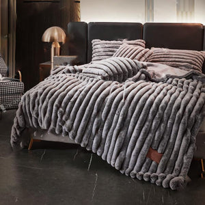 Faux Fur Cuddly  Striped Pattern Soft Warm Winter Blanket 220x240 cm Set Of 5 Pcs